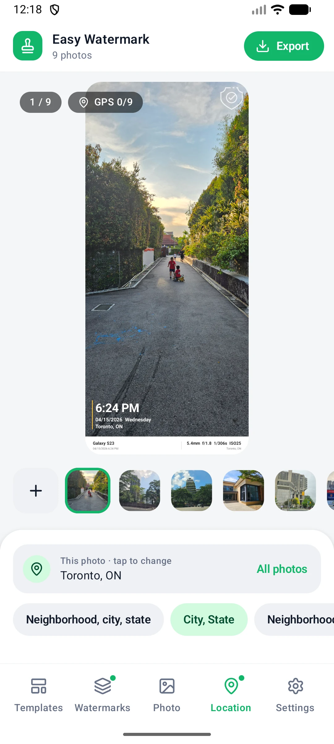 Location page showing the place of the current photo and the display formats